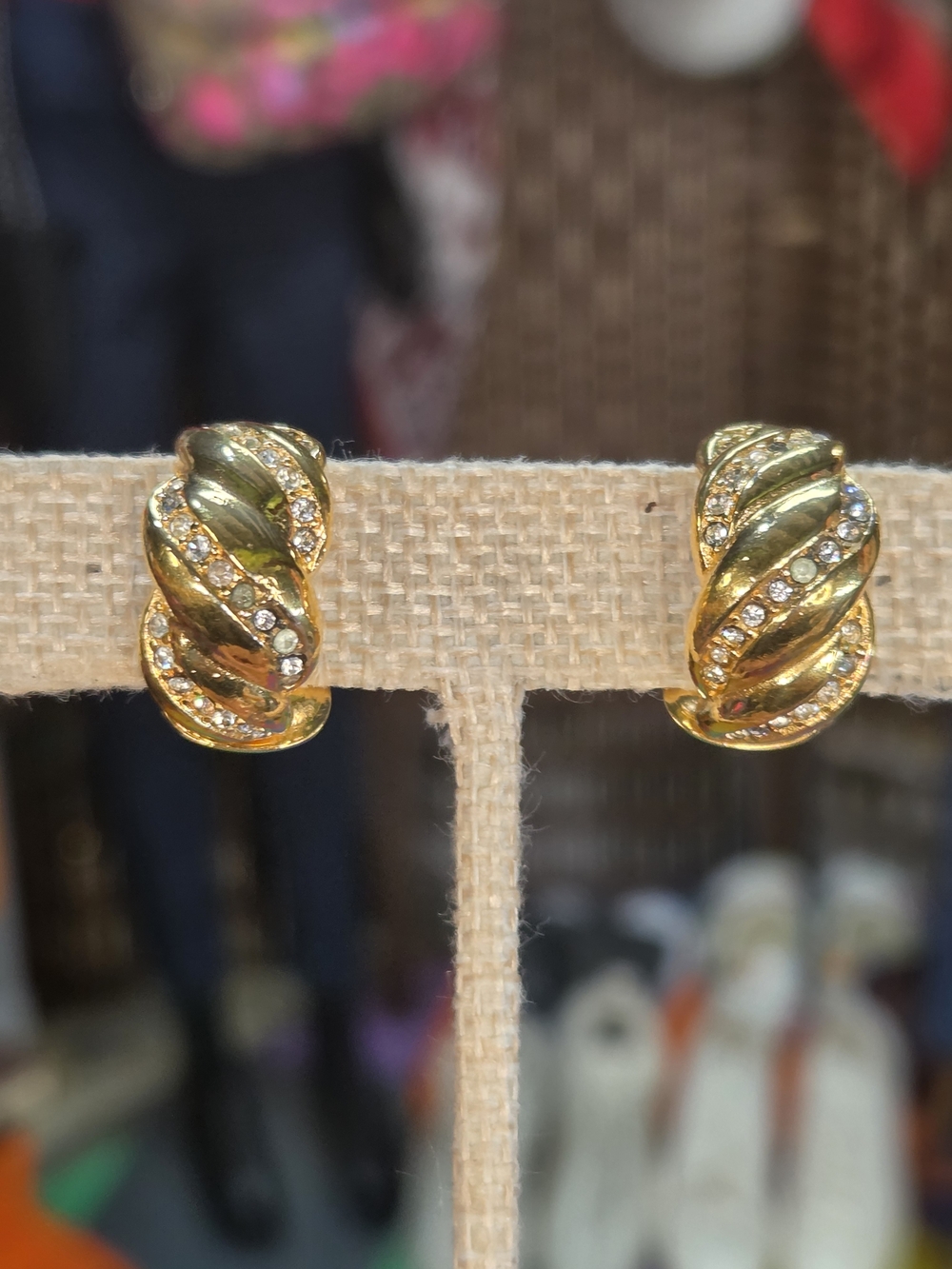 GIVEAWAY Dior Gold-Tone Twisted Hoop Earrings with Clear Crystals